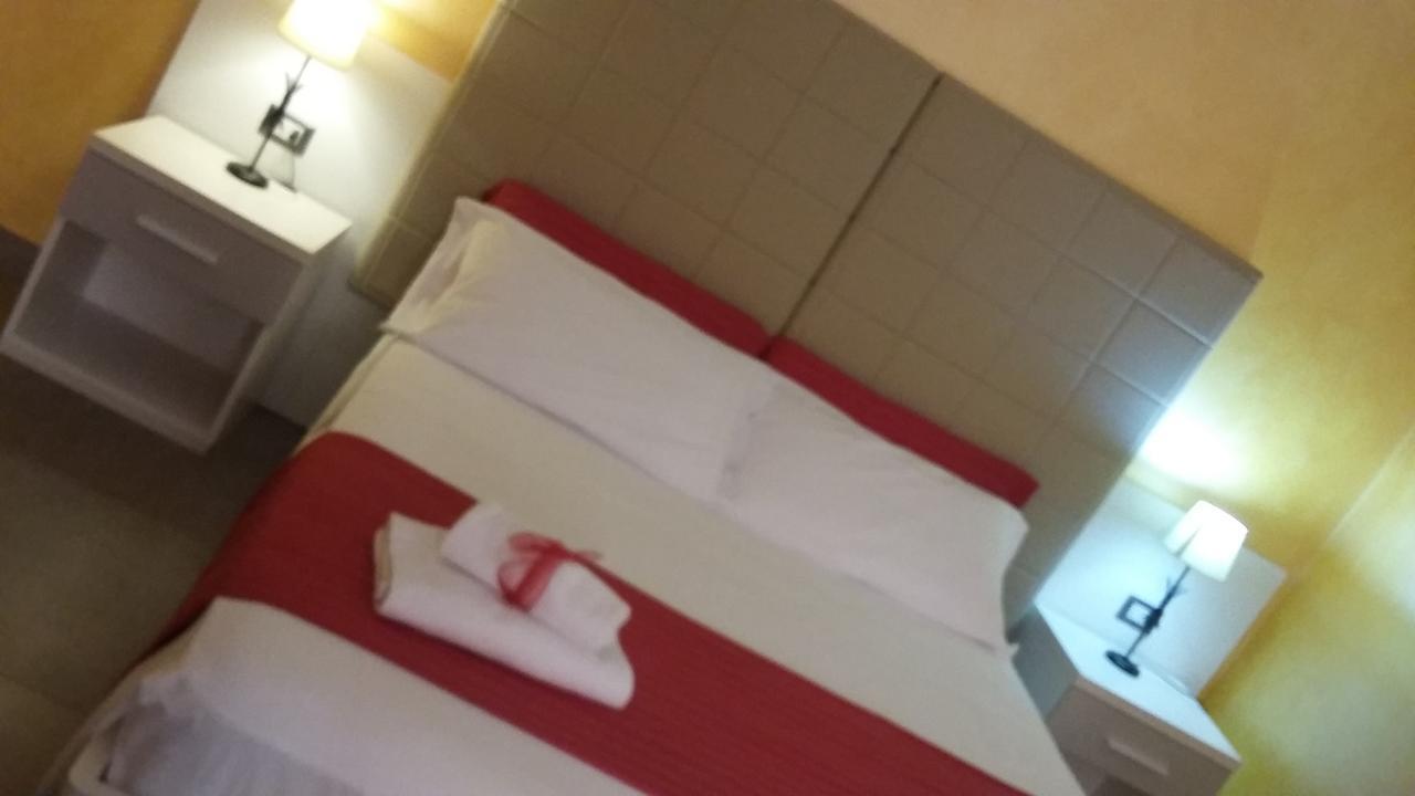 B&B Fiumicino Airport Resort Eksteriør billede