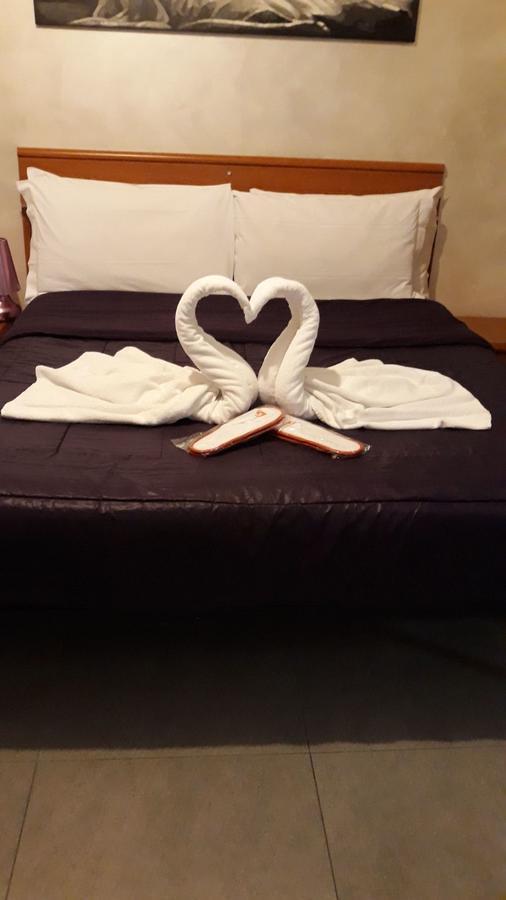 B&B Fiumicino Airport Resort Eksteriør billede